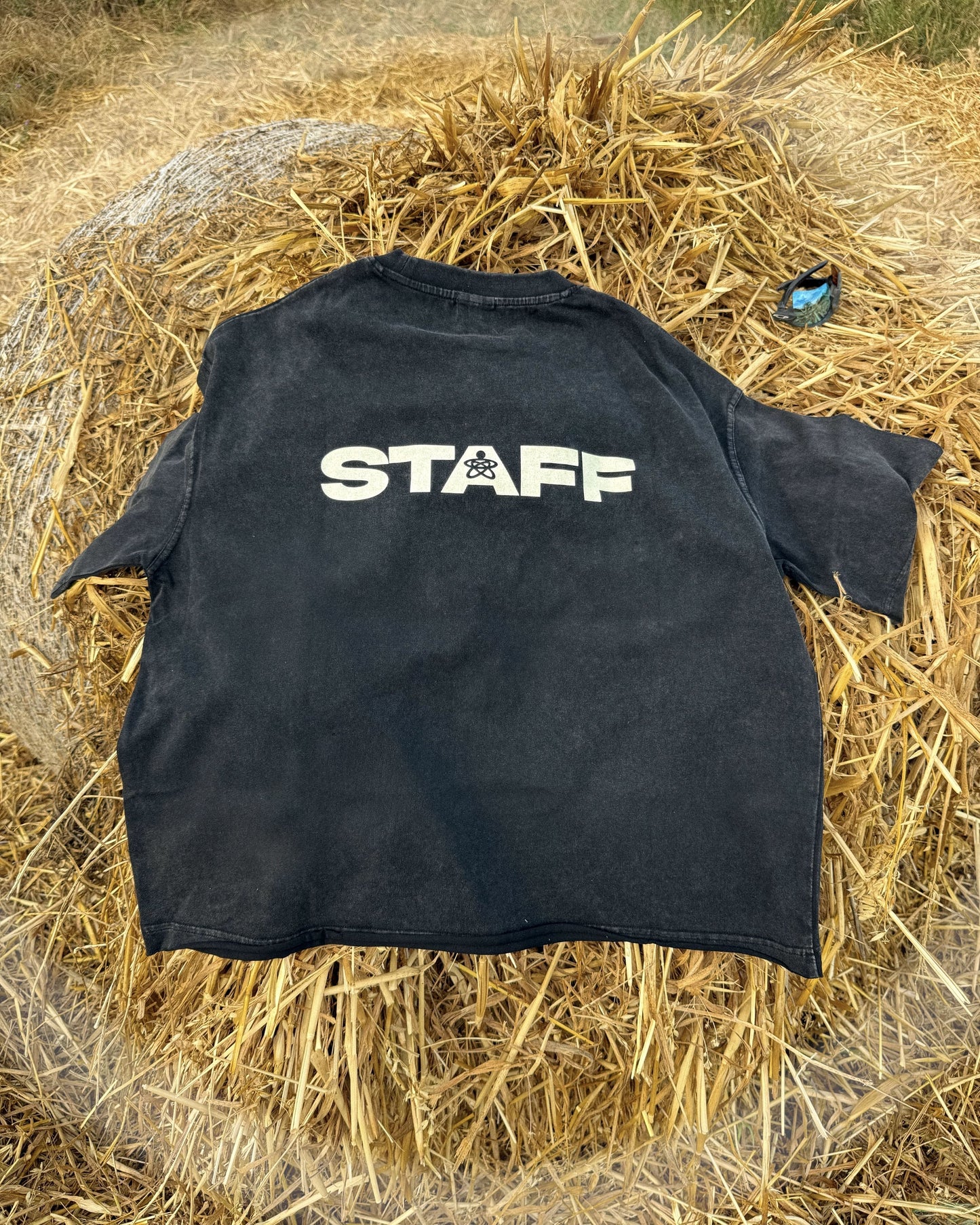 *STAFF* BOXY TEE (BLACK)