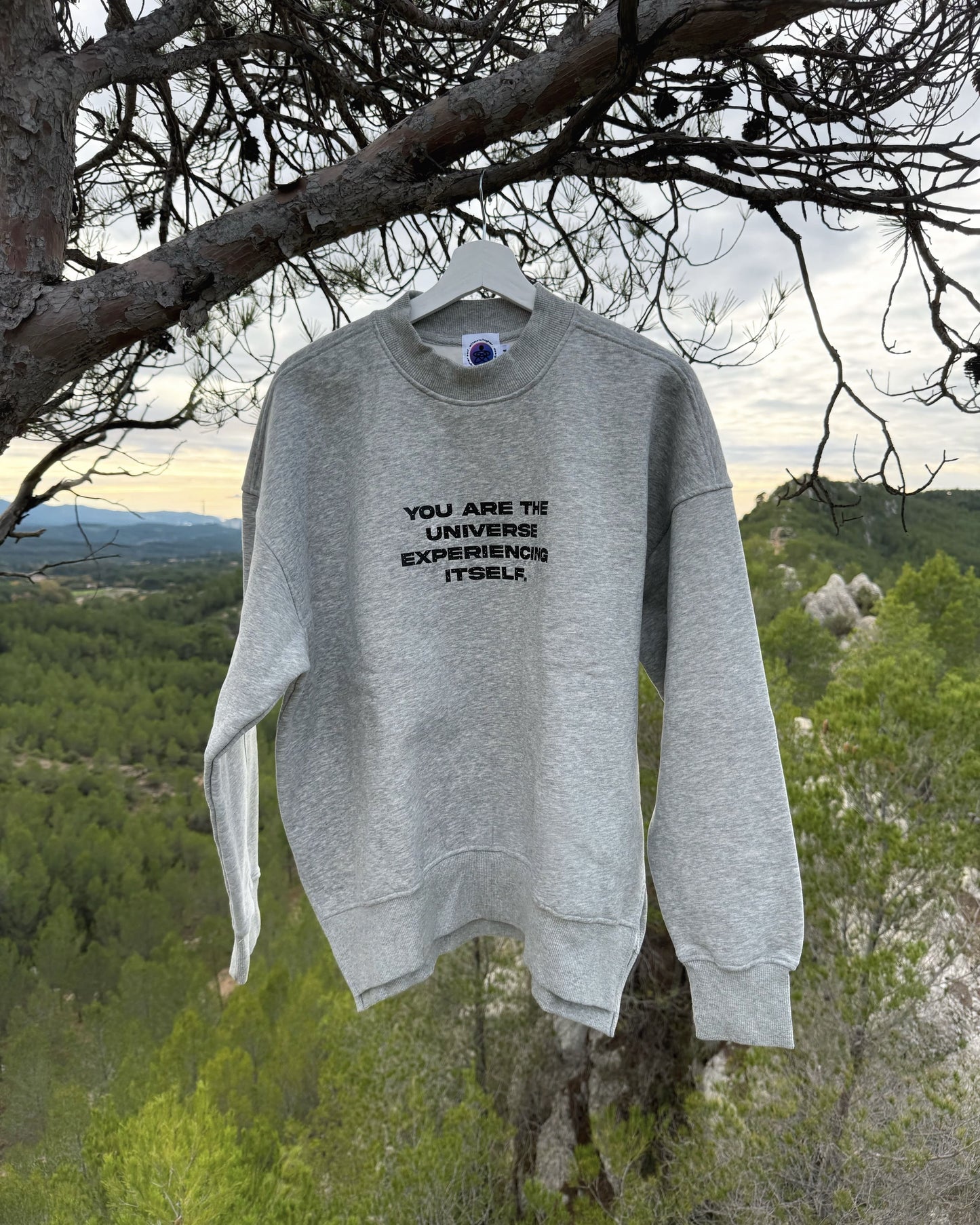 *UNIVERSE* CREWNECK SWEATSHIRT